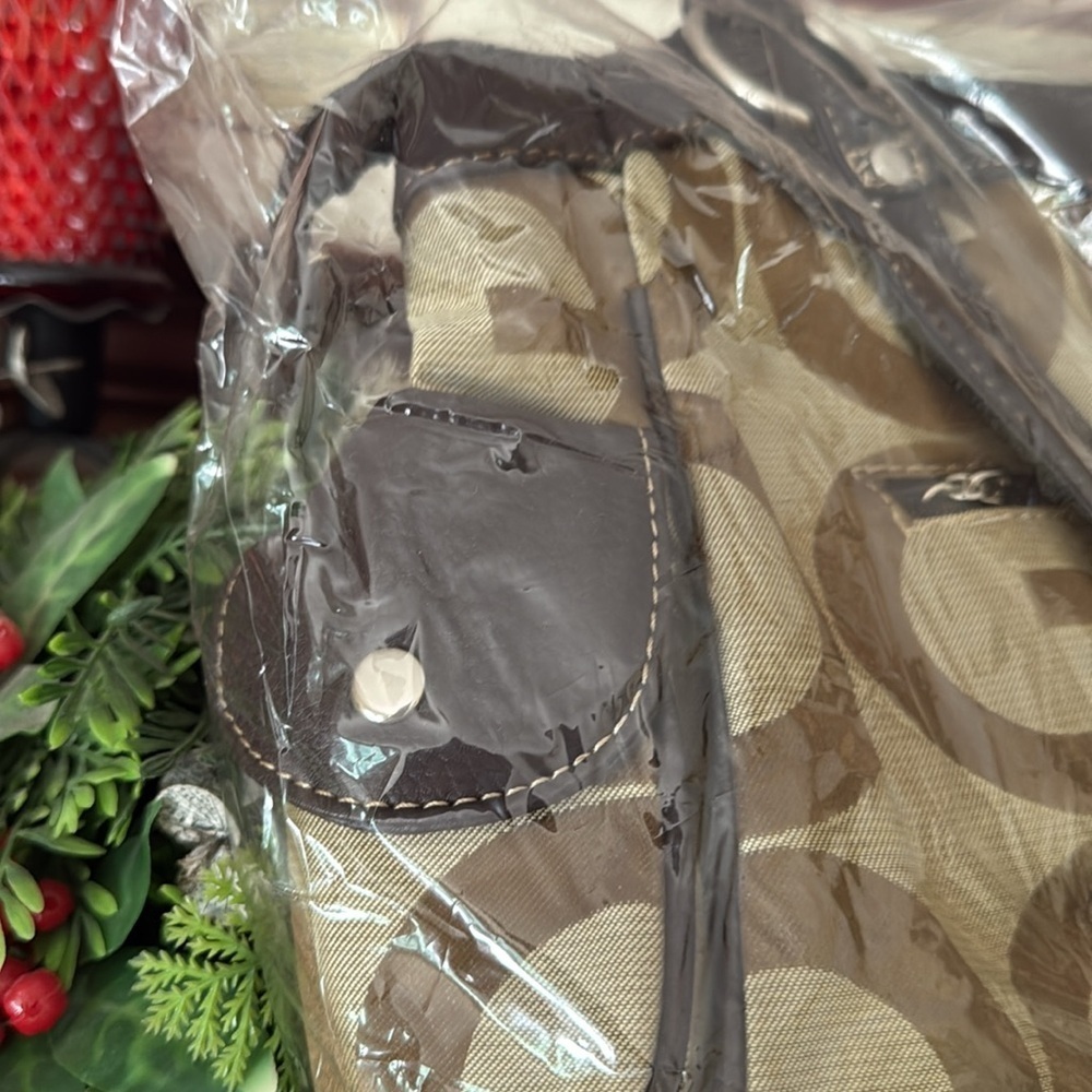 Candies Canvas Beige and Brown Tote Shoulder Bag with Wallet Matching Set NWT - Picture 9 of 10